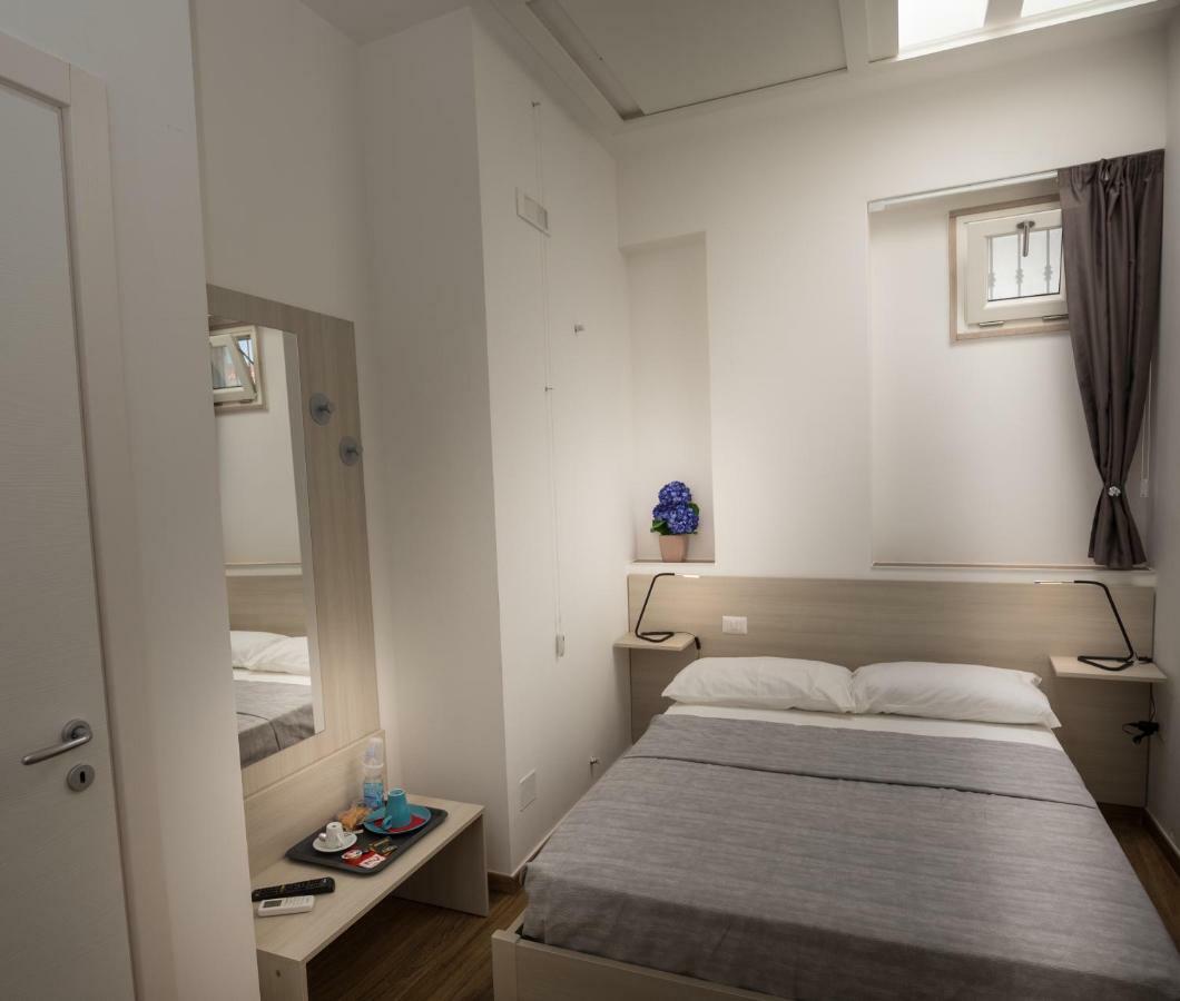 B&B Marco Polo 16 特里尼塔波利 外观 照片